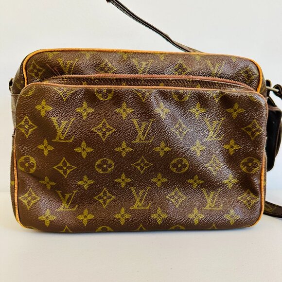 AUTHENTIC LOUIS VUITTON MONOGRAM CANVAS NILE MESSENGER BAG VINTAGE - Picture 3 of 16